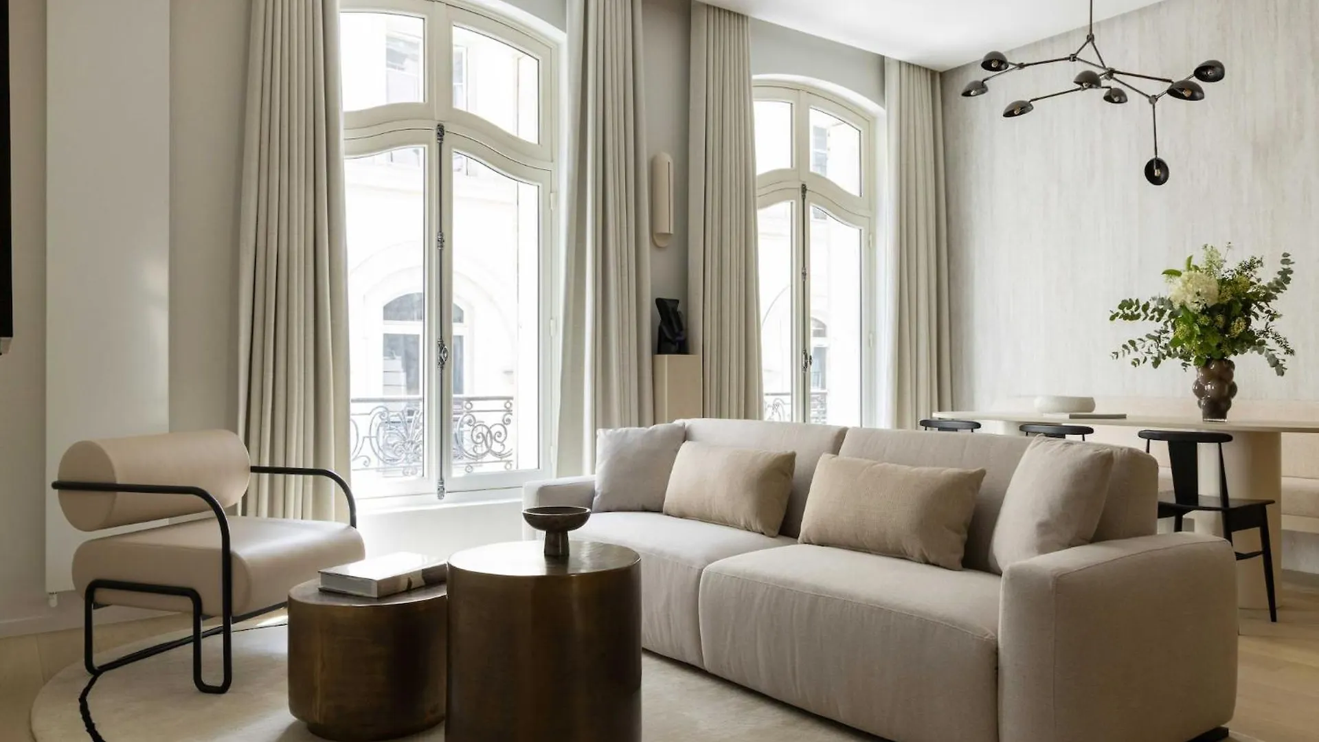 Luxury Flat -2Br 6P- Madeleine Saint Honore 巴黎